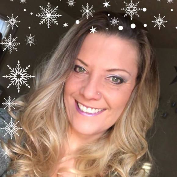 Meet your Posher, Gina - Picture 1 of 1